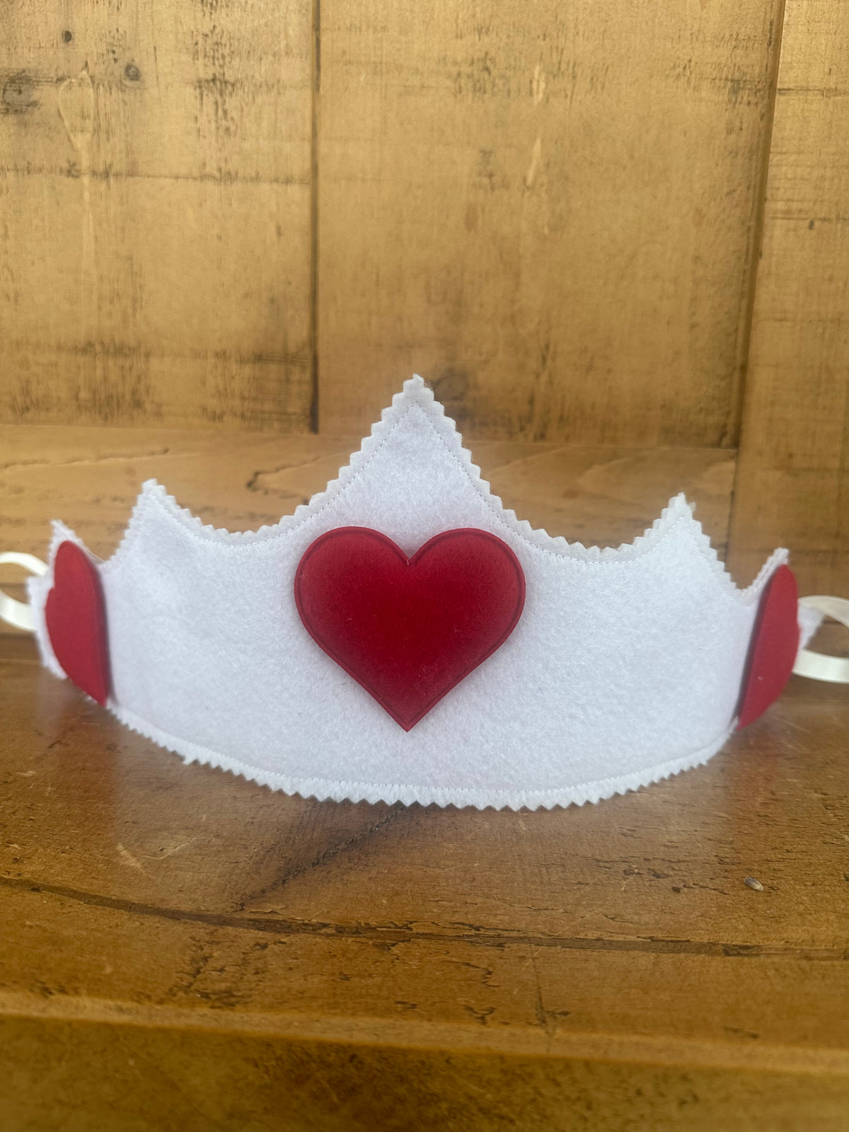 White Queen of Hearts crown with red heart decorations